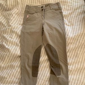 Tailored Sportsman tan breeches size 22